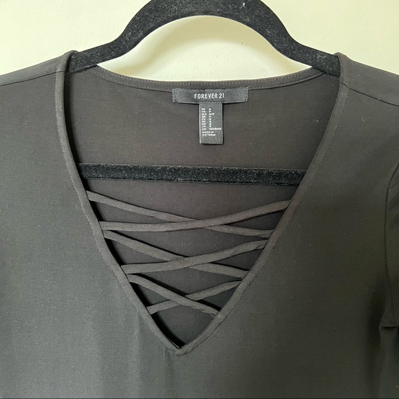 🤍 Forever 21 Bodycon Dress - Picture 5 of 5